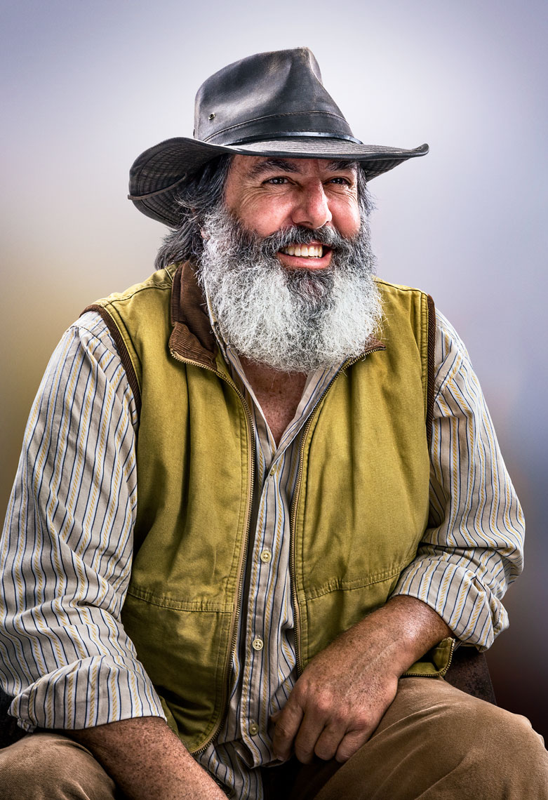 HCC_Del_Portrait_1_v2_w8c_Flat